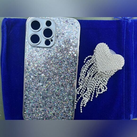 Sparkling iPhone 16 Pro Max Case with Heart and Tassel Design - Picture 6 of 7